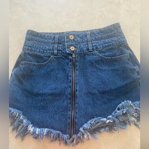 Kancan skirt. Size large.